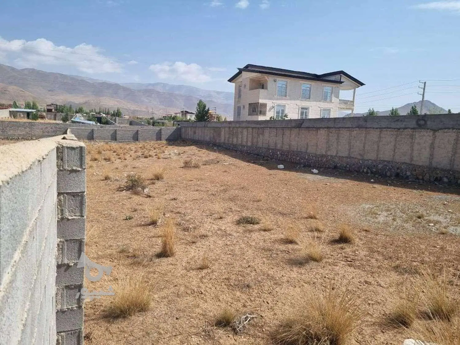 زمین در کوی صنعتگران 2