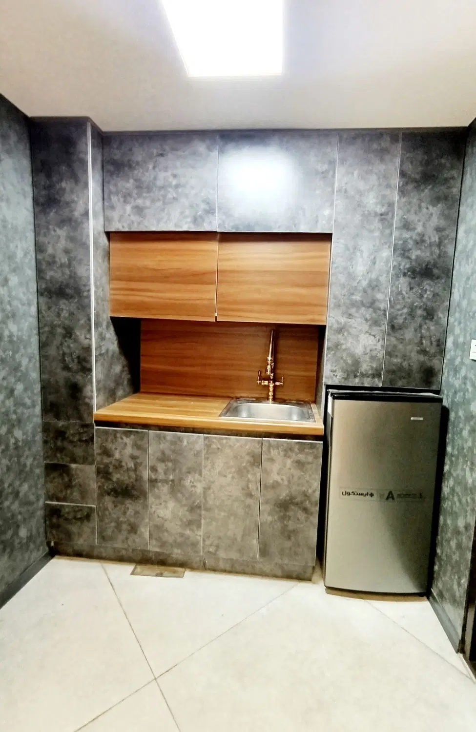 واحد اداری تاپ لوکیشن در مهرویلا