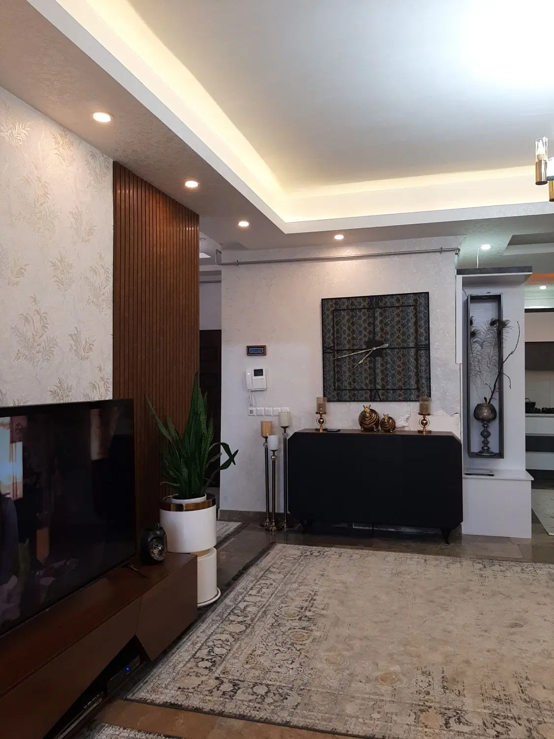 آپارتمان ۱۰۵ متر دو واحدی دو خوابه لوکس سعدی
