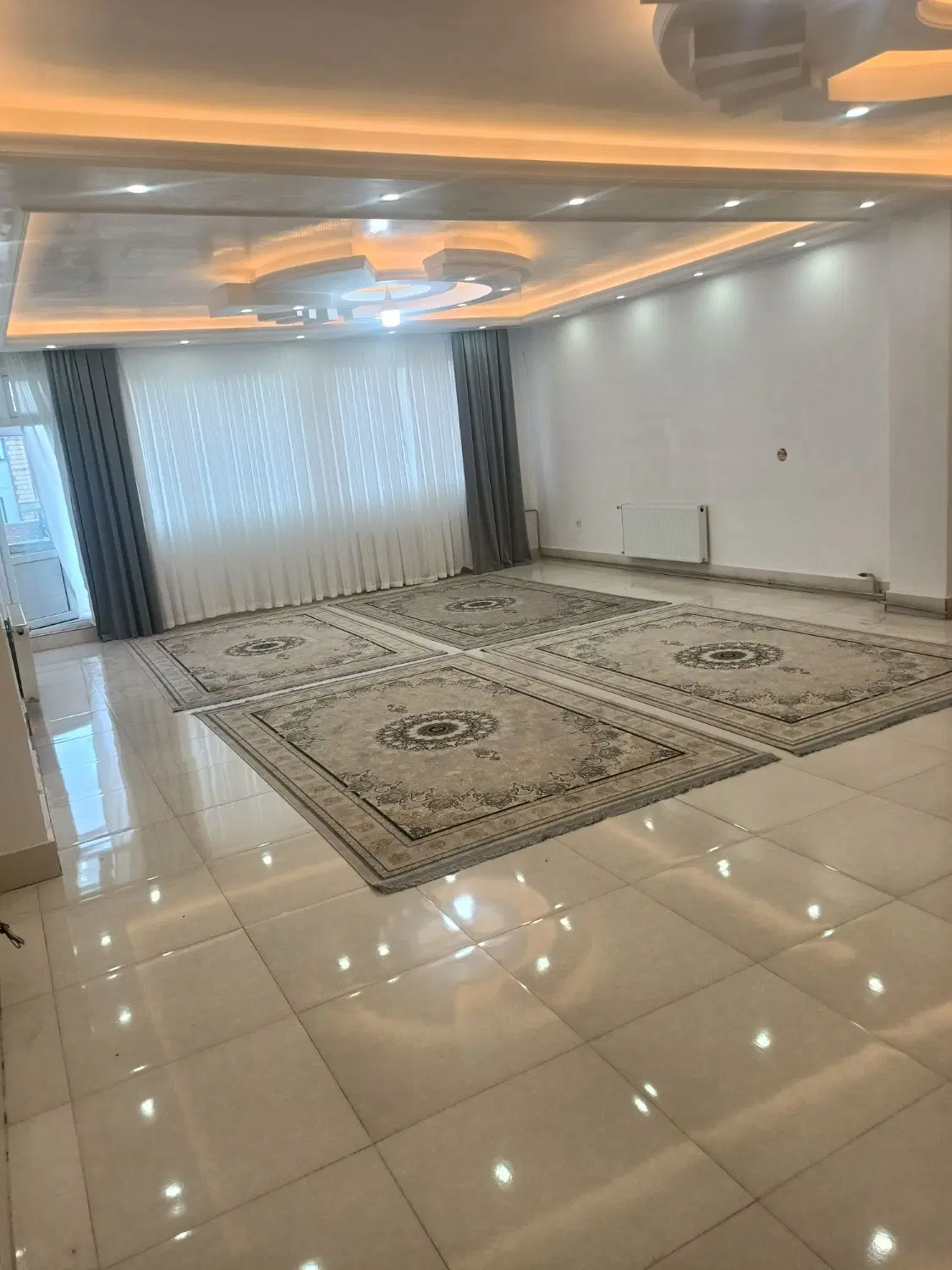 طبقع سوم شیک تمیز