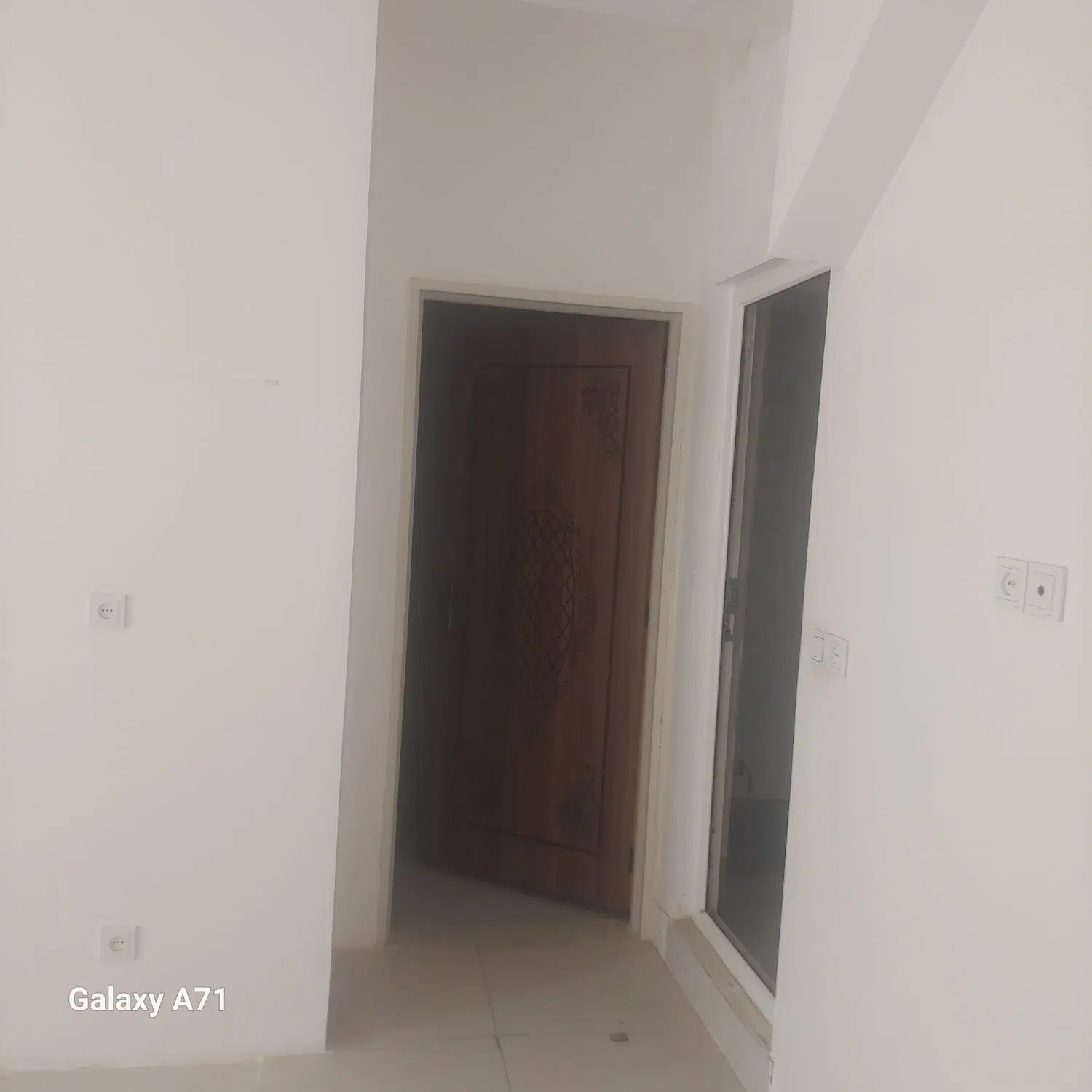 واحد 80 متری همکف