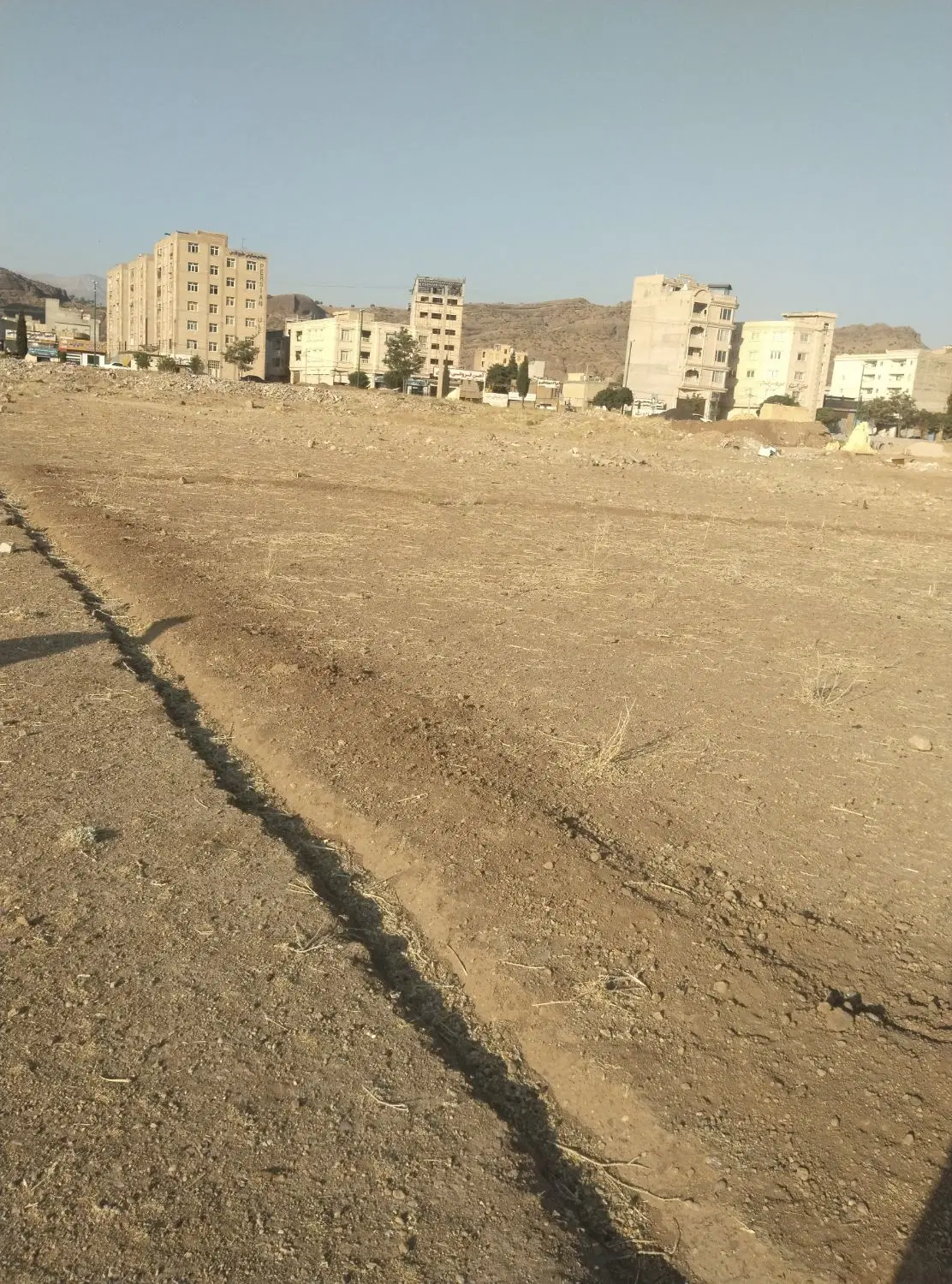 زمین 108 متری جنب پمپ بنزین الوندیان