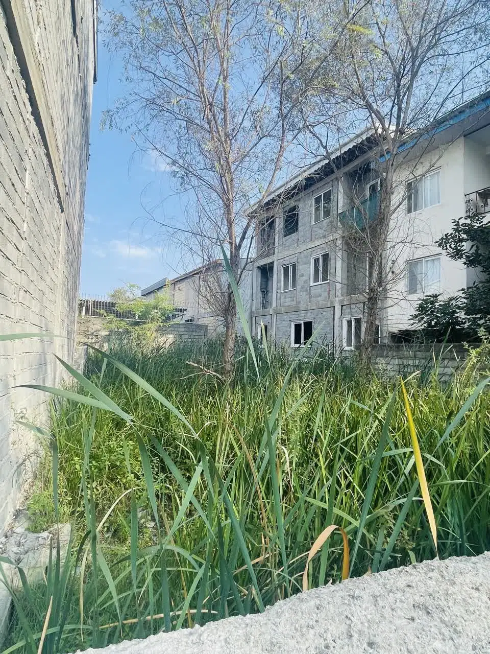 فروش ۱۹۶ متر زمین در مرکز شهر با سند تک برگ