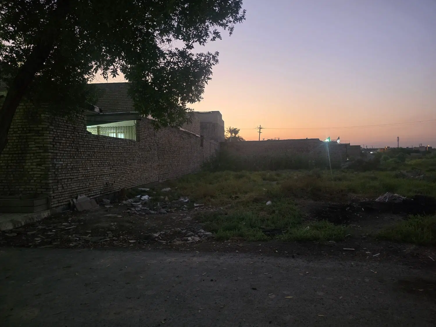 زمین دونبش سند دار ( زرگان)
