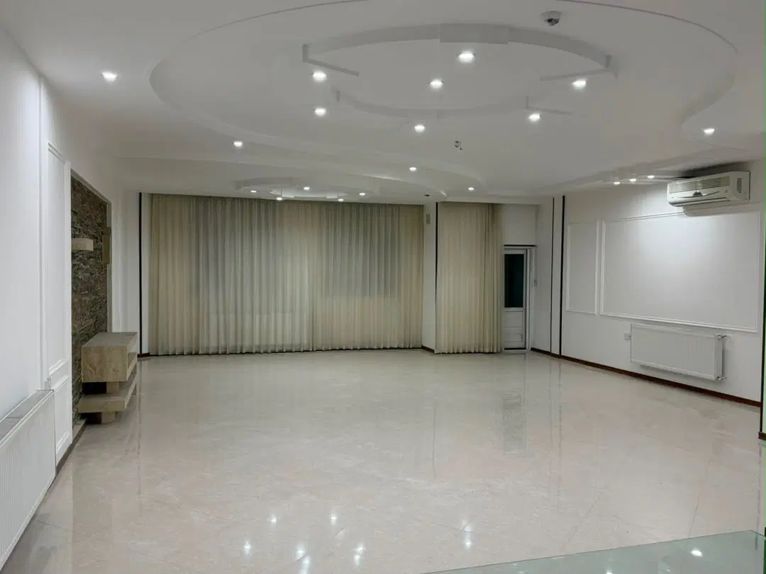 اپارتمان ۱۷۸ متری حاشیه کلانتری