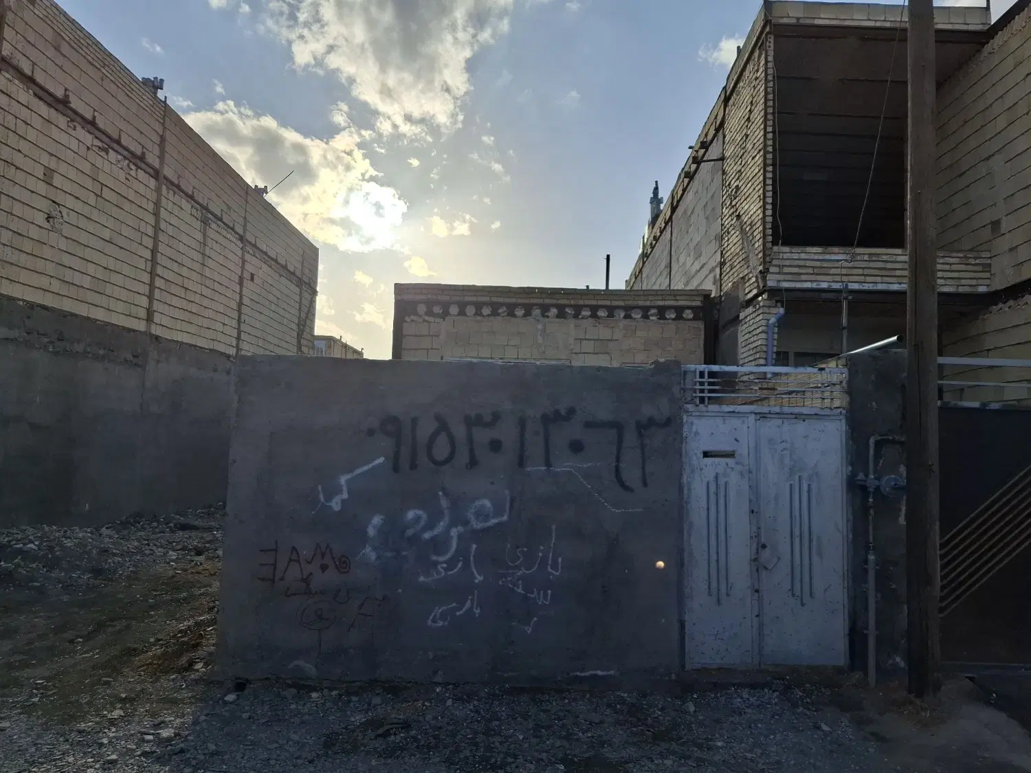 خانه ویلایی ۹۰ متری (سفت‌کاری شده) سنددار