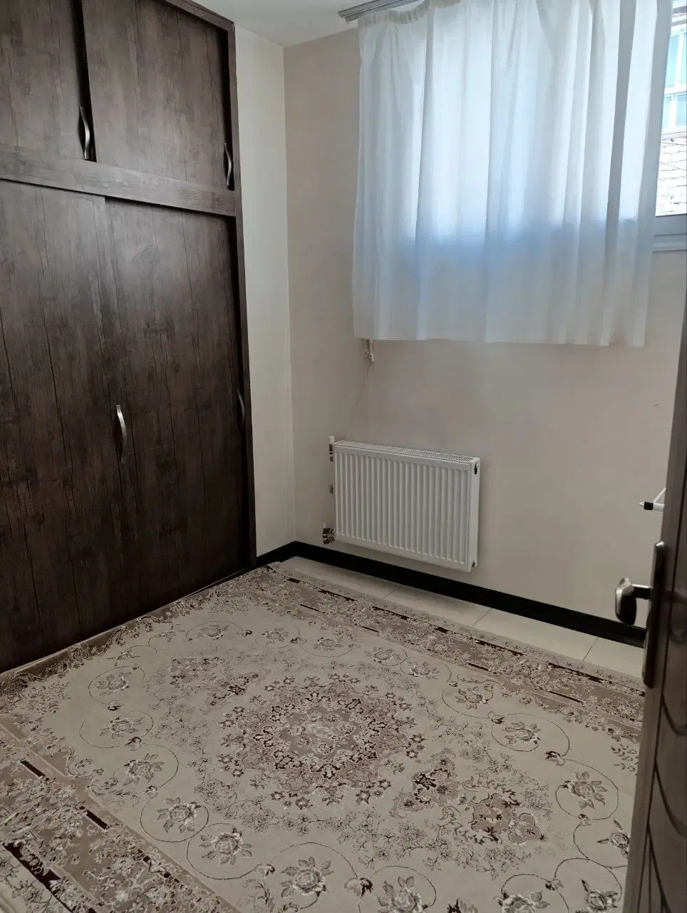 آپارتمان 83 متری و شیک