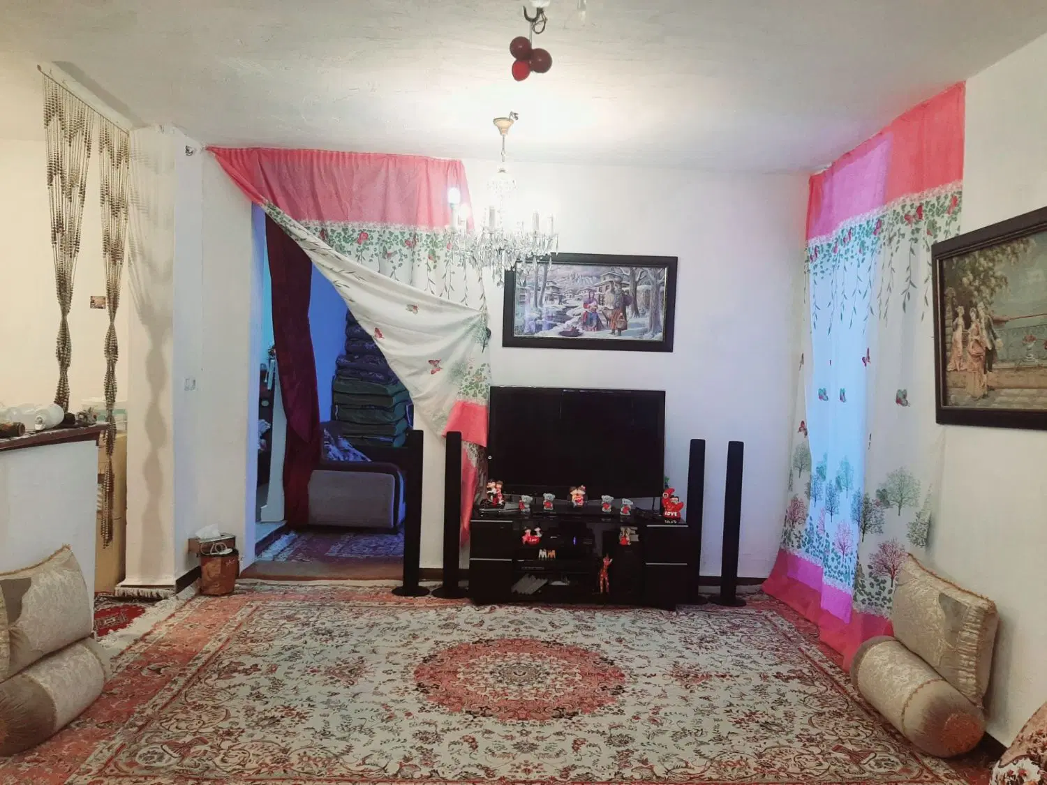 خونه دوطبقه جای امن با همسایگان خوب