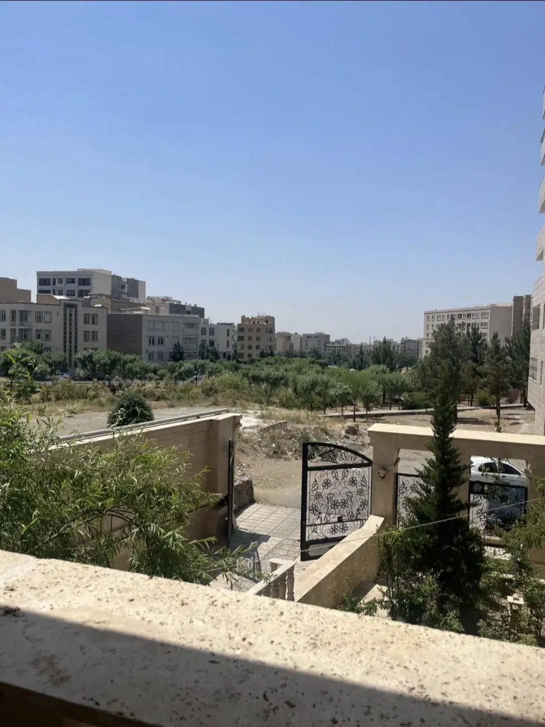 110متری باغستان غربی لاله ها