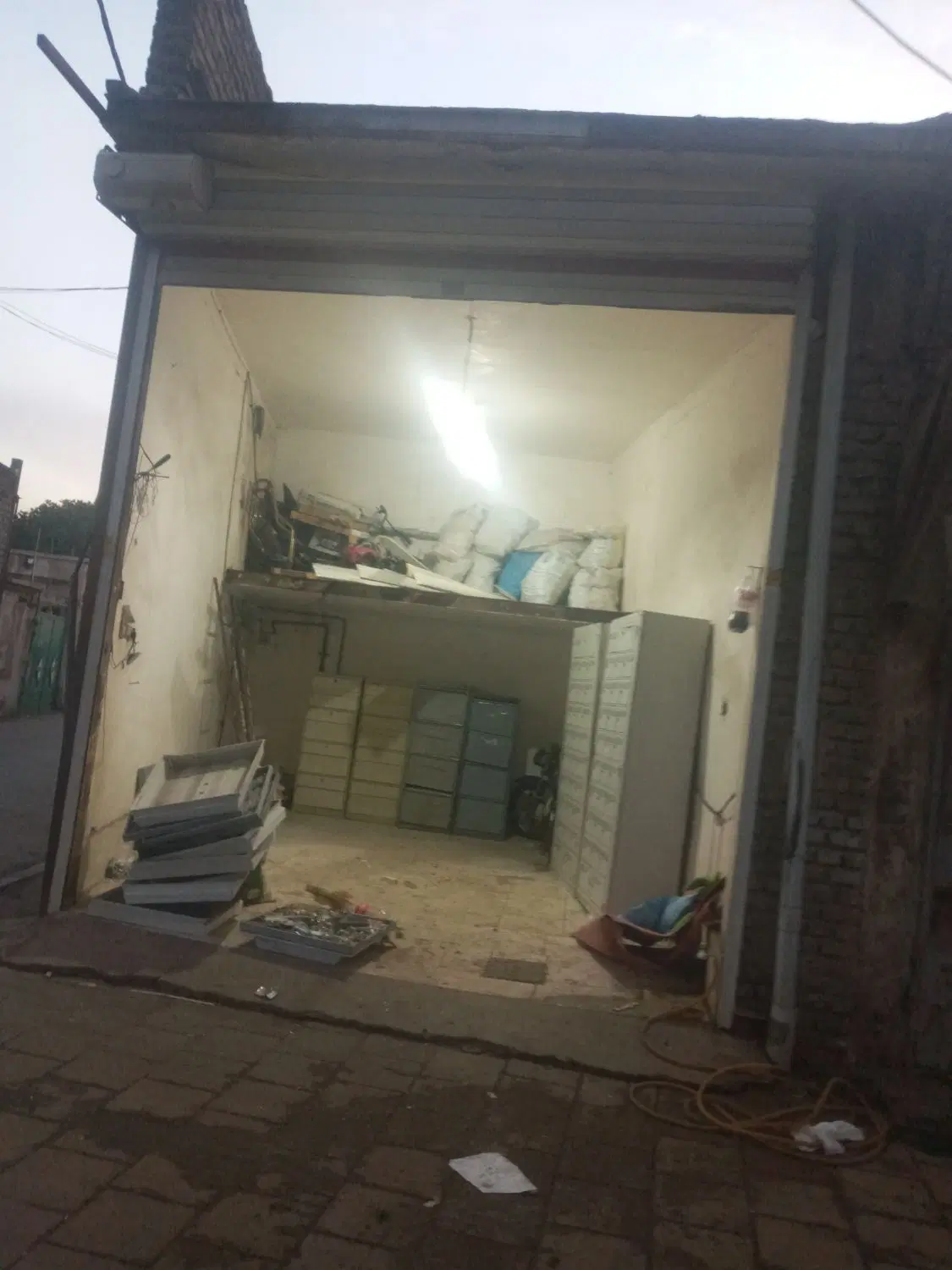 مغازه ۲۰ متری