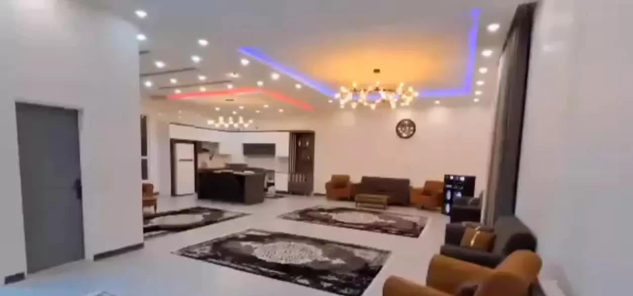 اجاره ویلای رز ۴خواب فول گیم با شاه نشین