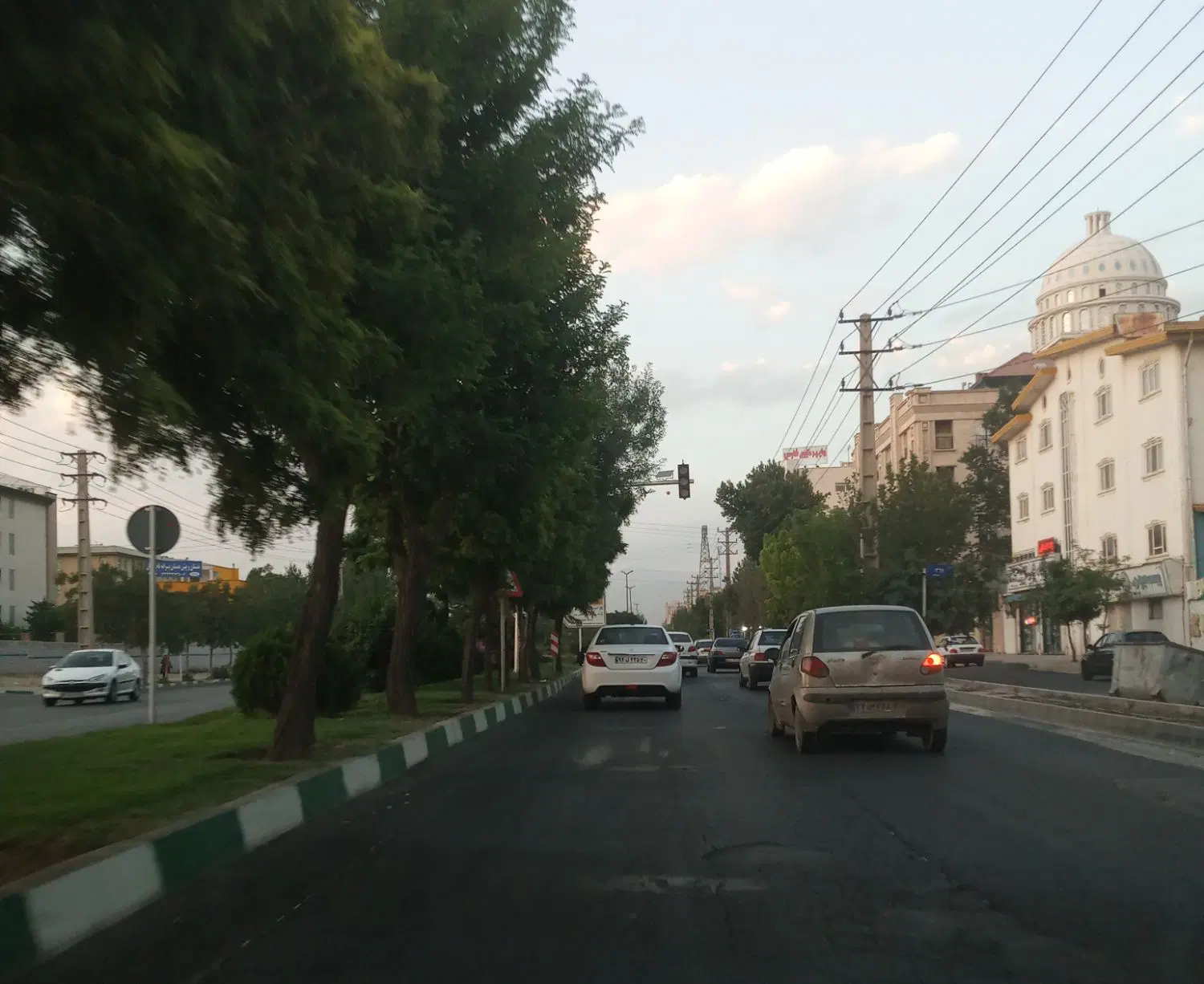 ۳۱ متر تجاری مهرشهر بر بلوار ارم