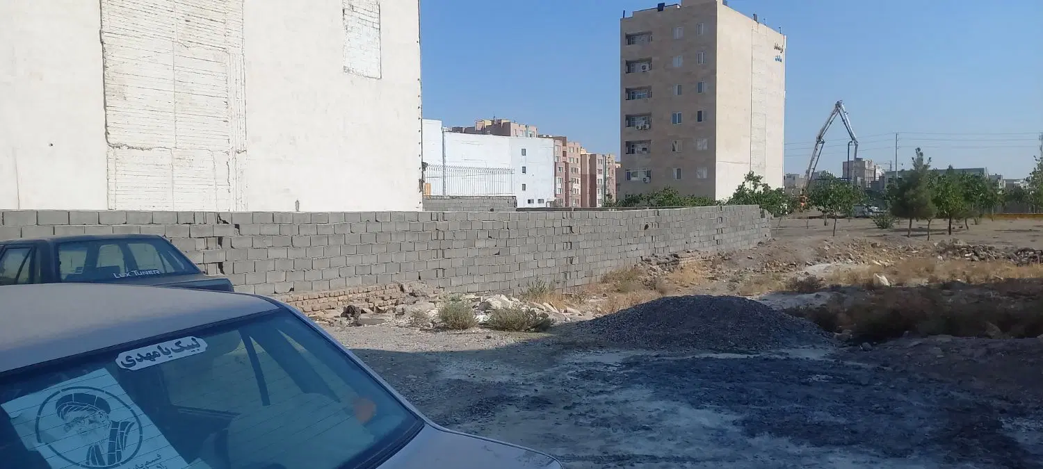 زمین ۴۰۰متری تراکم بالااندیشه