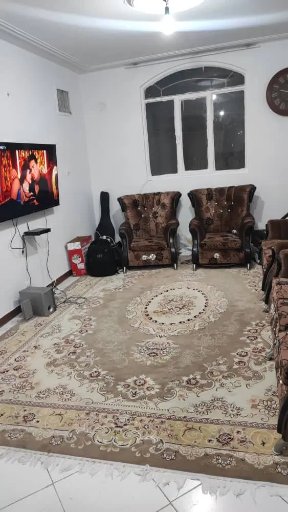 آپارتمان تک واحدی پارکینگ غیر مزاحم
