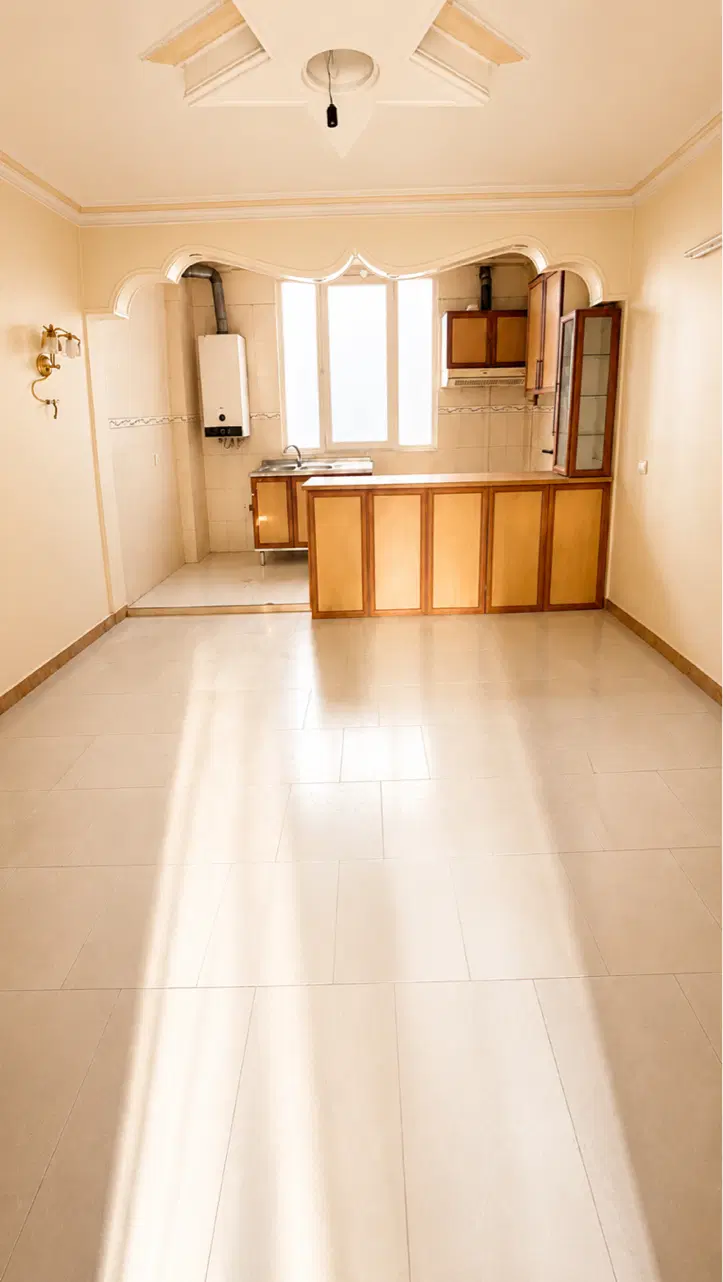 ۳۶متر تکواحدی با پارکینگ سندی ۳۰ متر پارکینگ