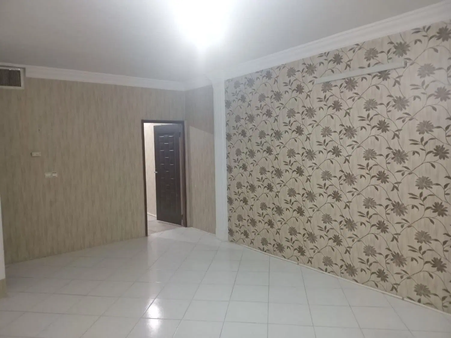 ۶۰ متری شیک سند تک برگ با پارکینگ تخلیه