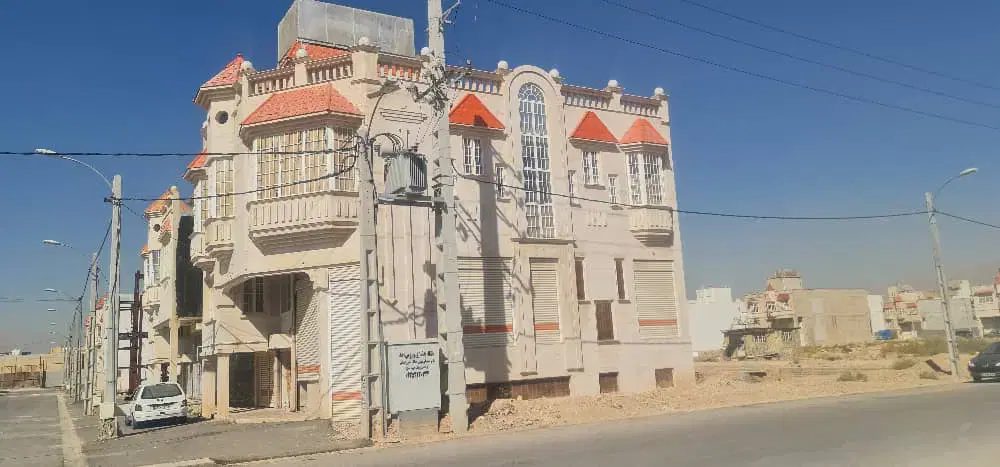 تهاتر زمین تجاریm3 غول تجاری مجتمع بازرگانان