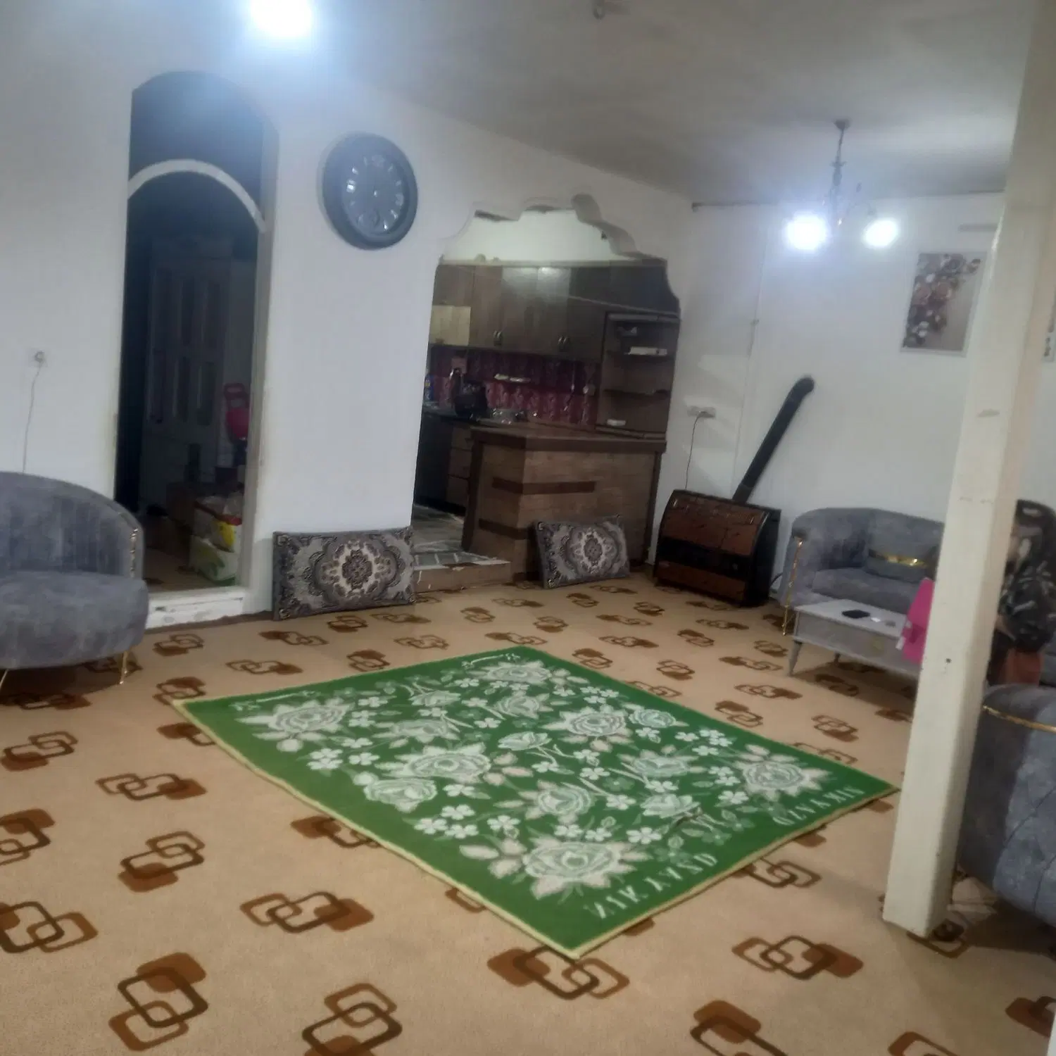طبقه‌اول‌یک‌خواب‌