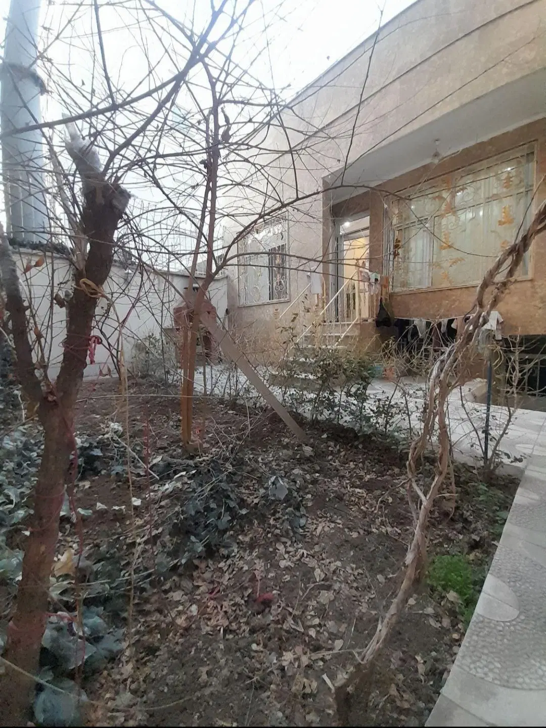 کاربری تجاری مسکونی دو بر خیابان اصلی