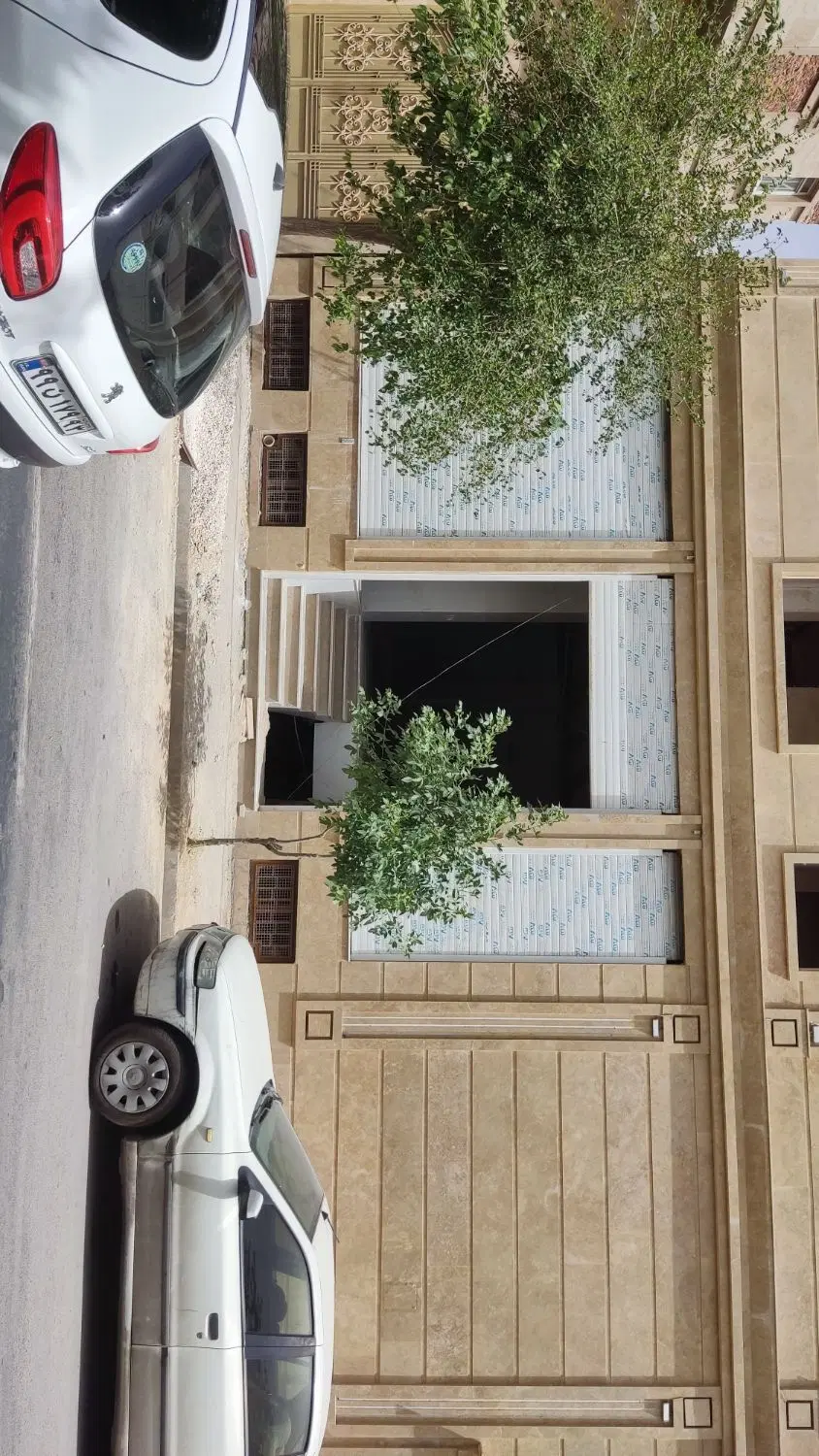 فروشگاه ۳۰۰متری