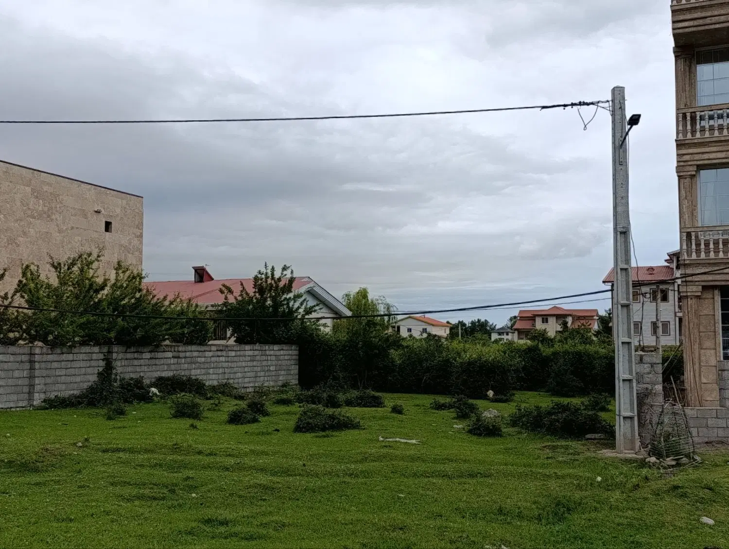 زمین کوهپایه ای