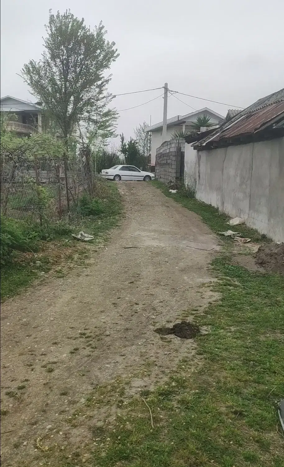۸۰۰ متر زمین باغی ، قابل تفکیک به دوقطعه