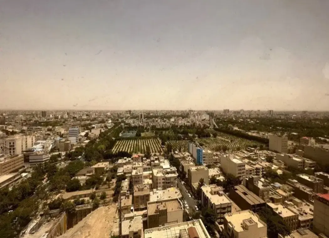 ساختمان تجاری مسکونی ۳۵۱ متری