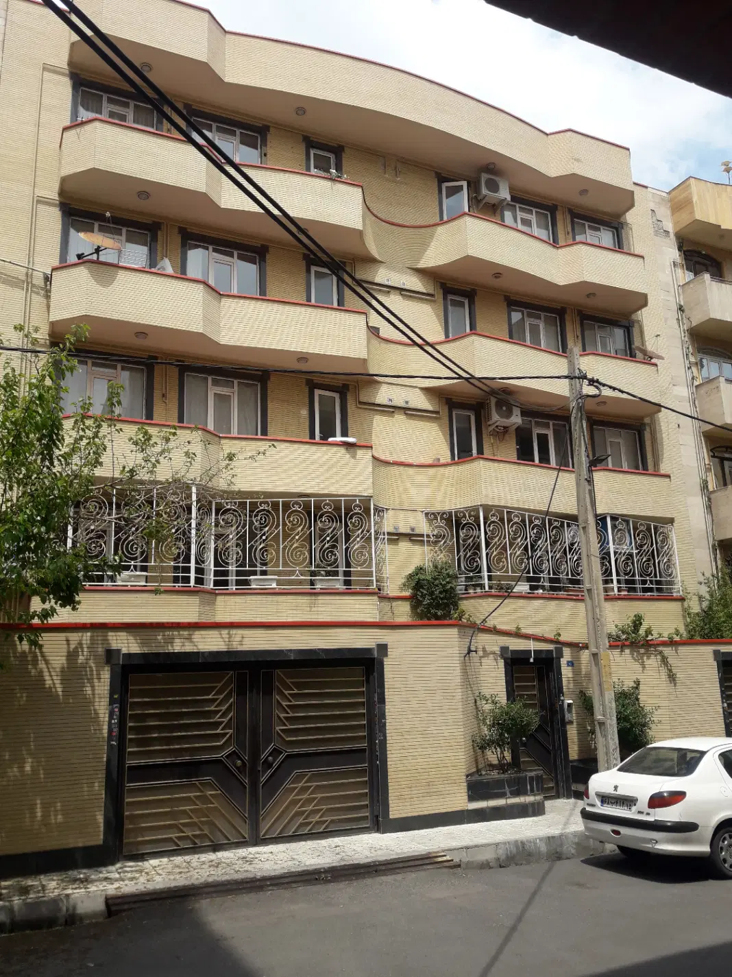 یک واحد آپارتمان با سیستم گرمایشی پکیچ دیواری