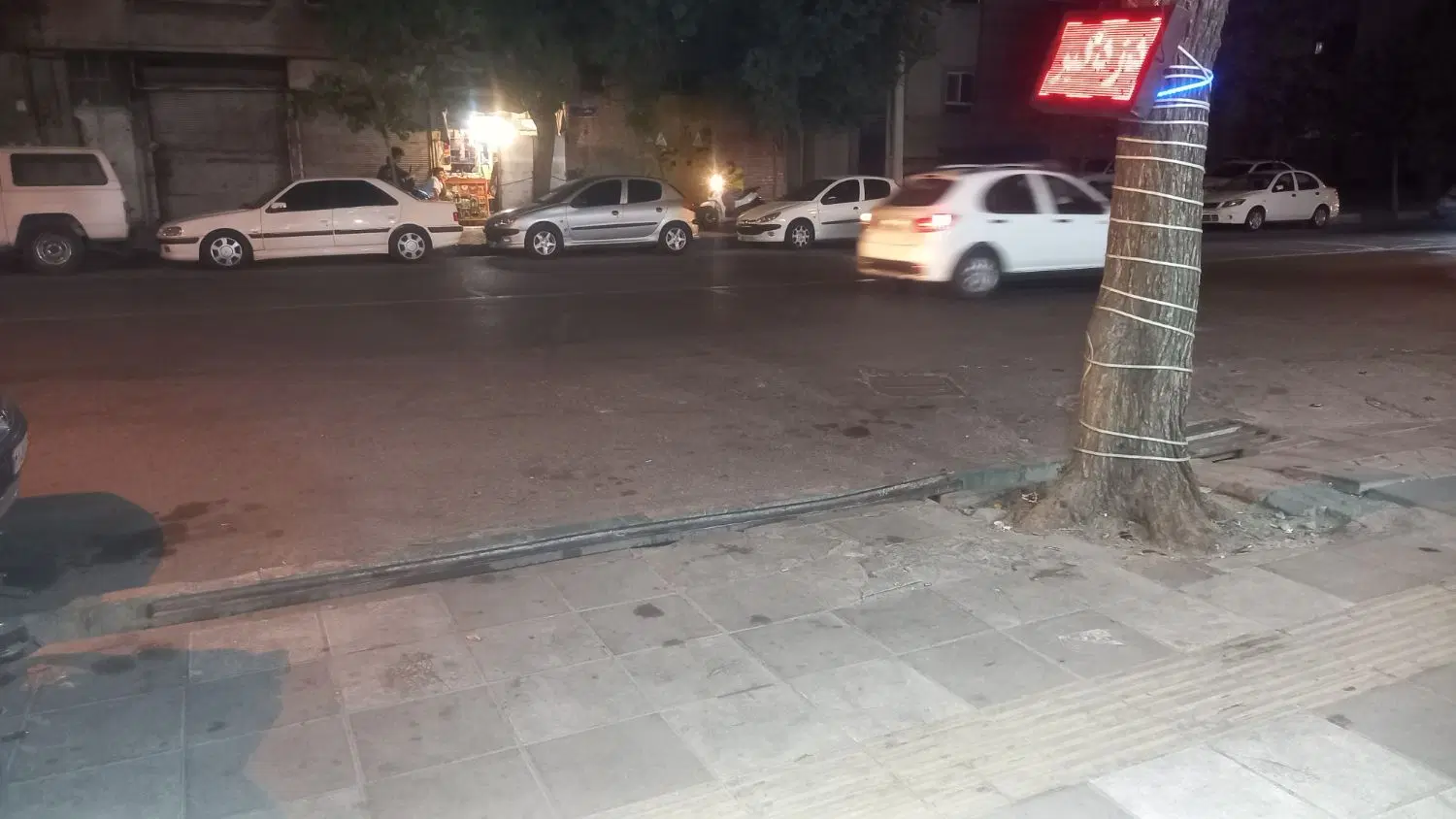 مغازه بر ۲۴ متری