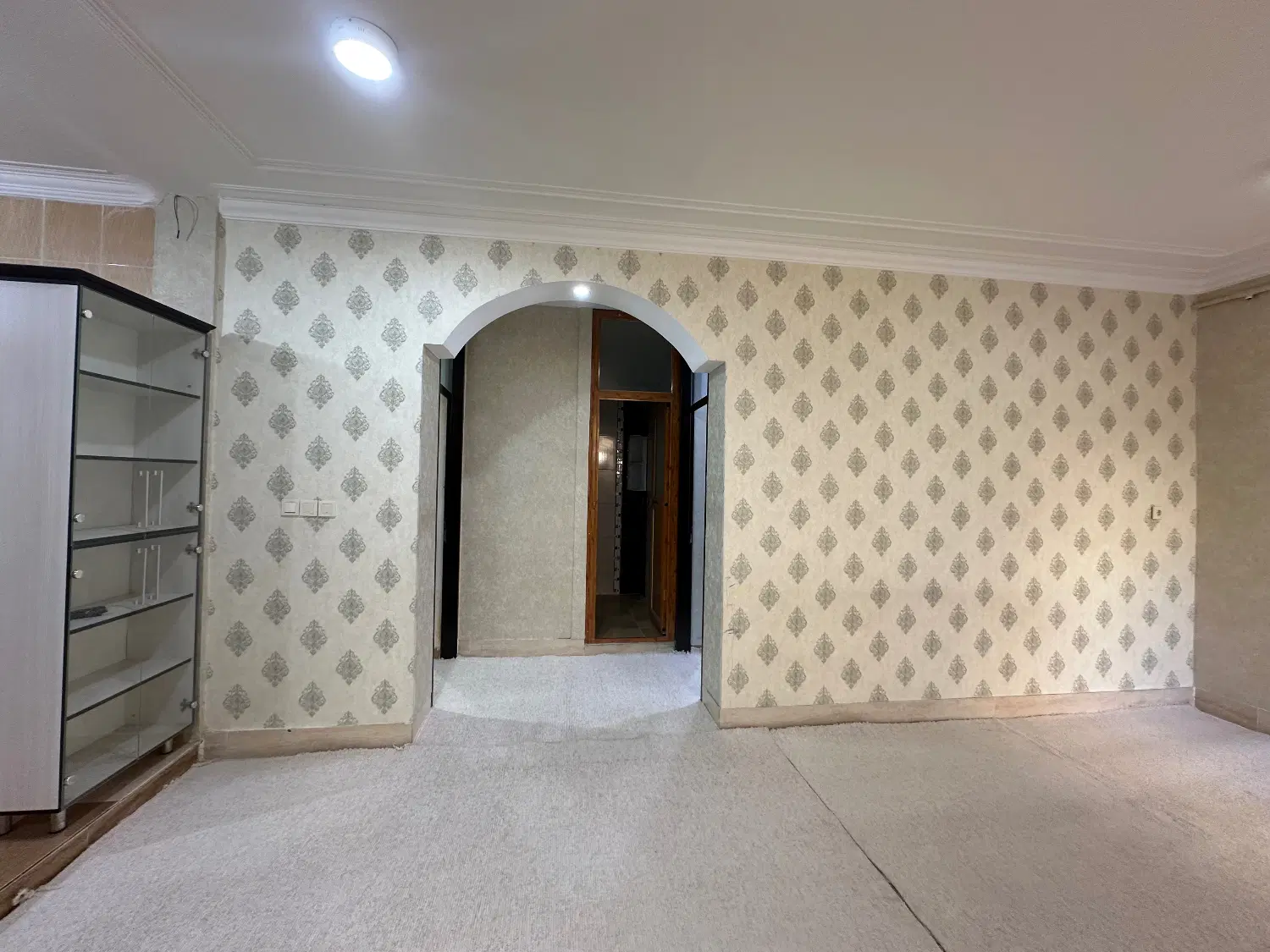 فروش همکف دلباز پشت قصر یک