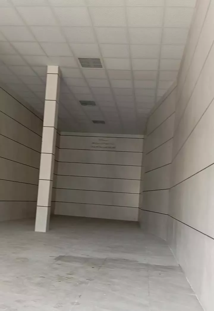 اجاره مغازه ۸۰ متری روی خیابان اصلی عباس اباد