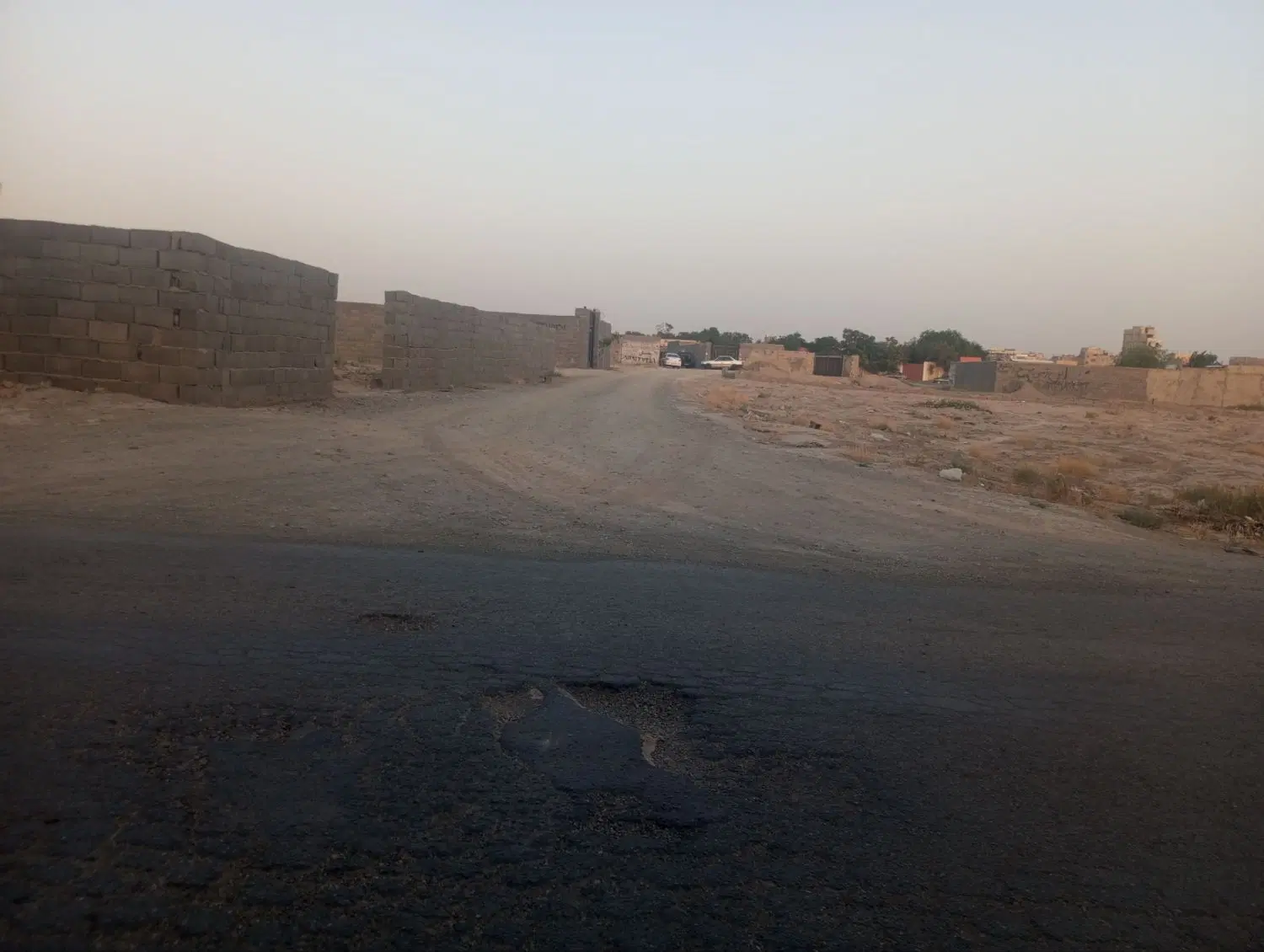 چهار دیواری بر اصلی