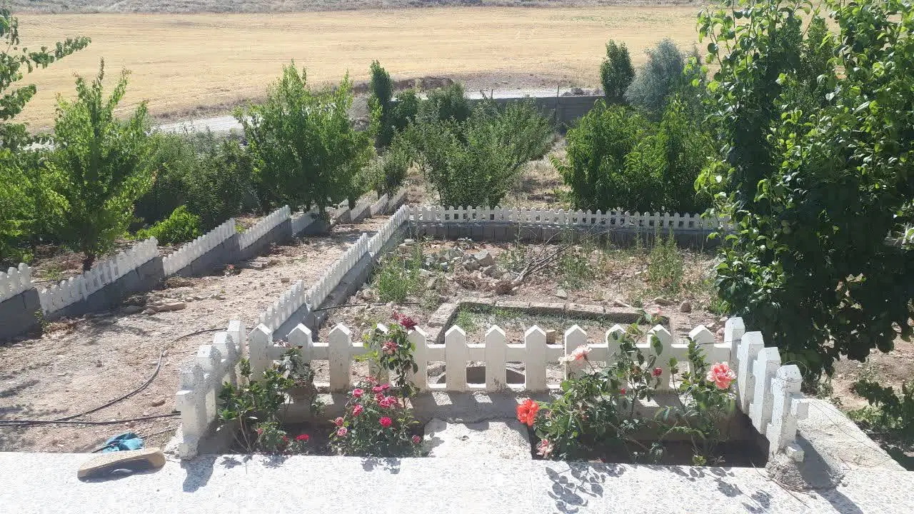 فروش باغچه
