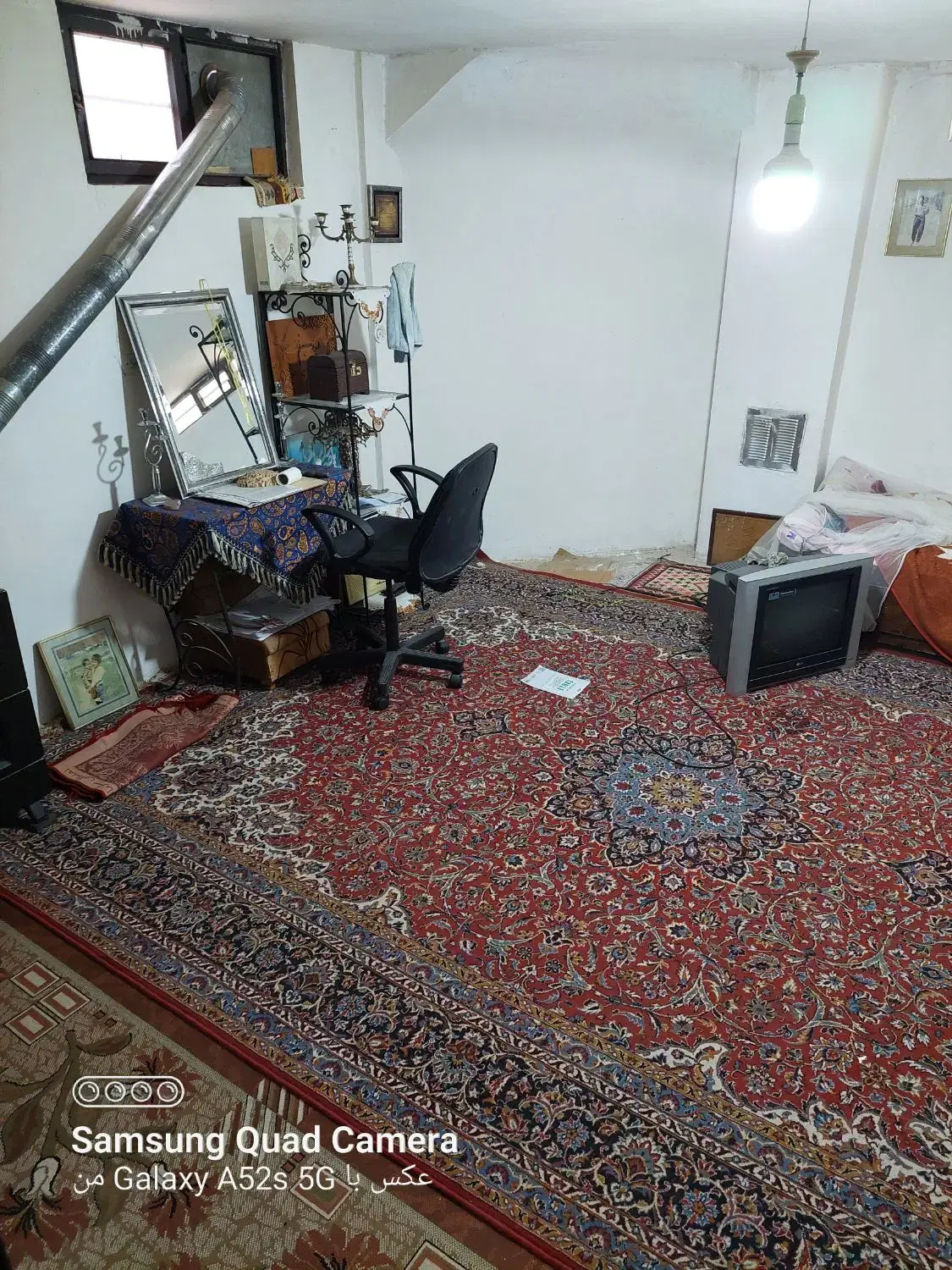 فروش مغازه و زیرزمین سه نبش