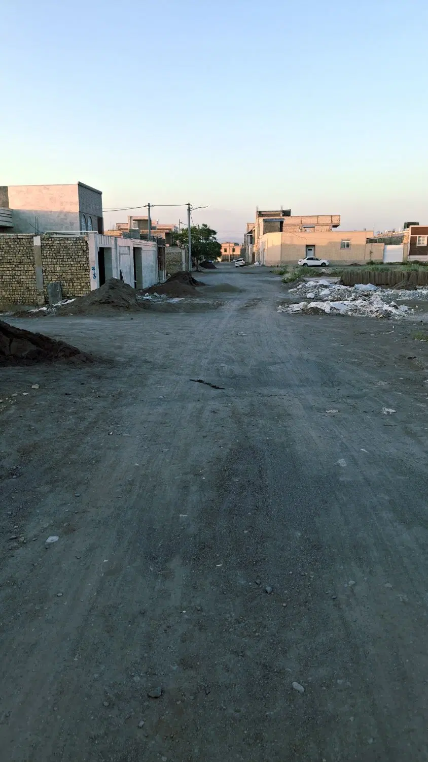زمین امیرکبیر غربی