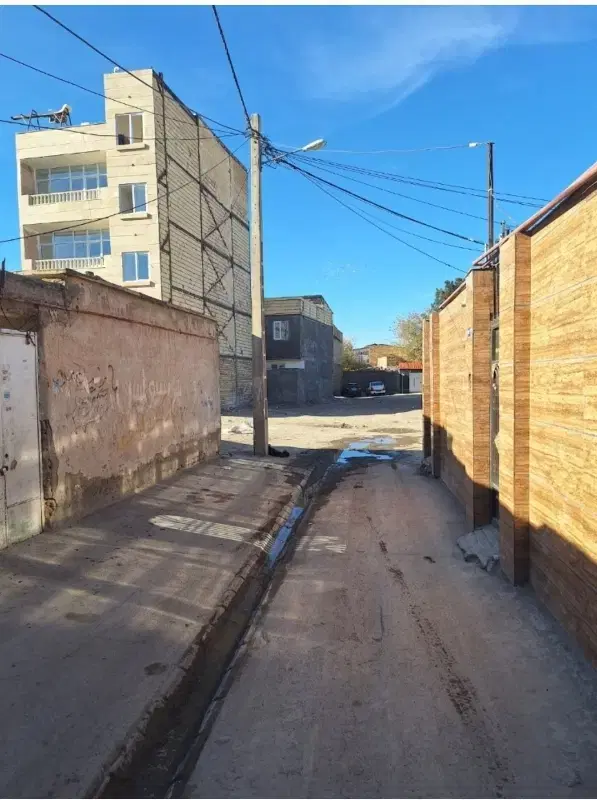 توس ۶۵ نجف ۲۸  زمین ۱۰۷ متری سندملکی ۶دانگ