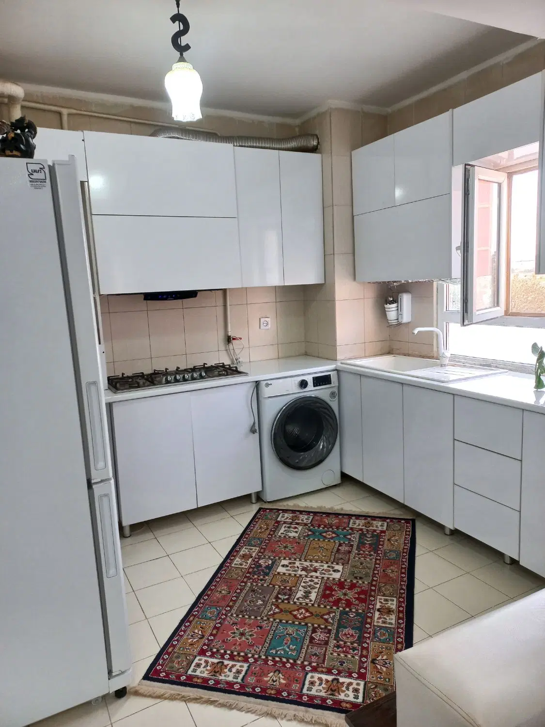 مسکن مهر ولایت روبرو دادگاه