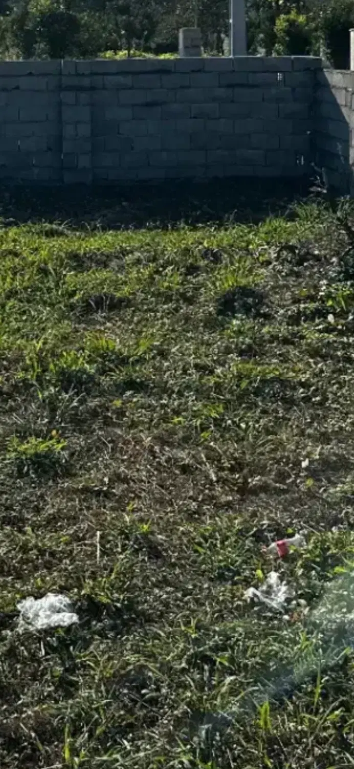 قلعه گردن۱۳۰۰‌متر زمین با ویلای نیمه کاره دوبلکس