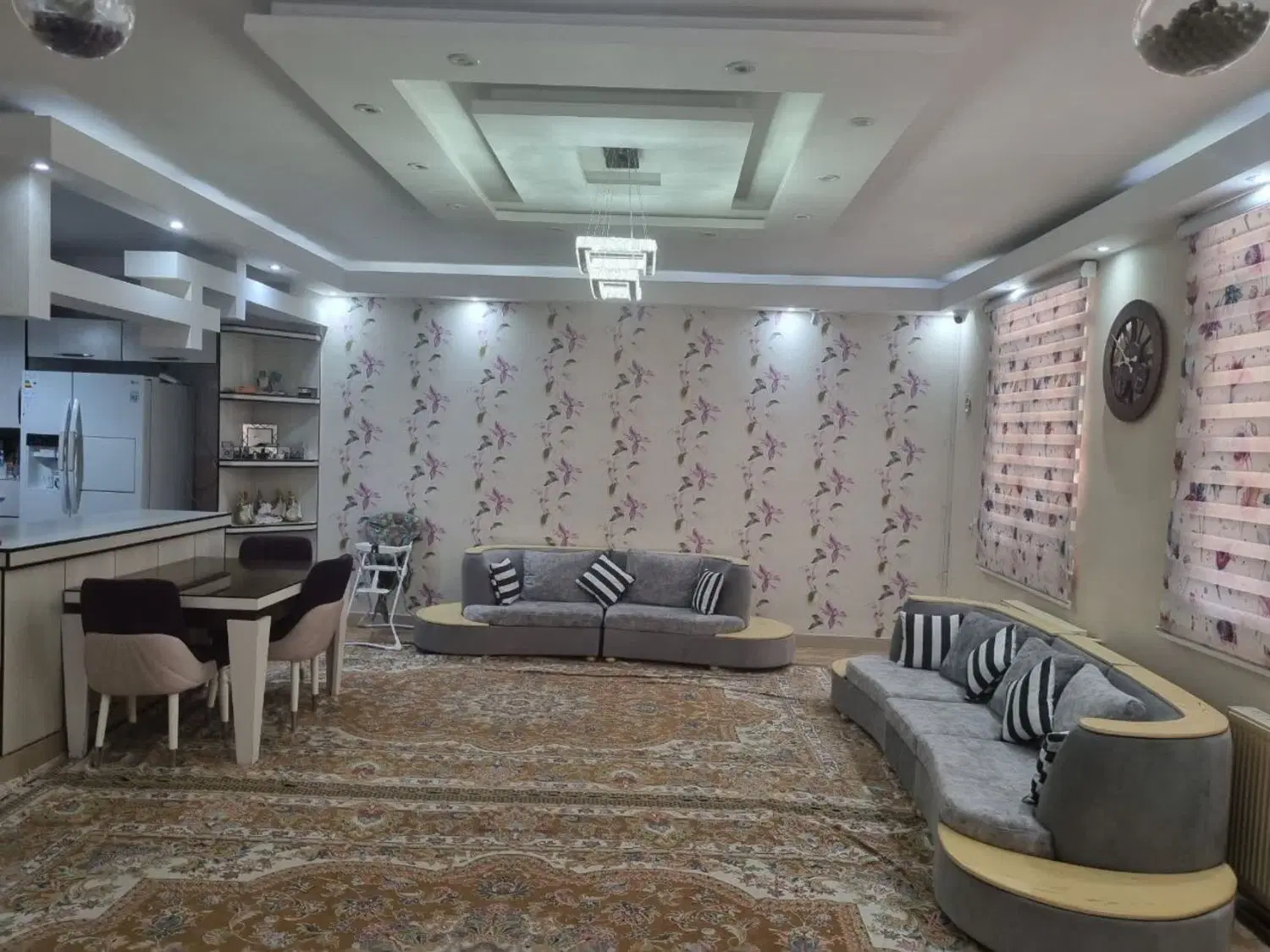 آپارتمان خیابان سعادت