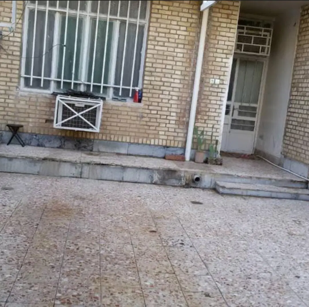 خانه ویلایی ۱۴۰ متری . ۲۵۰ دستگاه خیابان بهشتی ۱۰