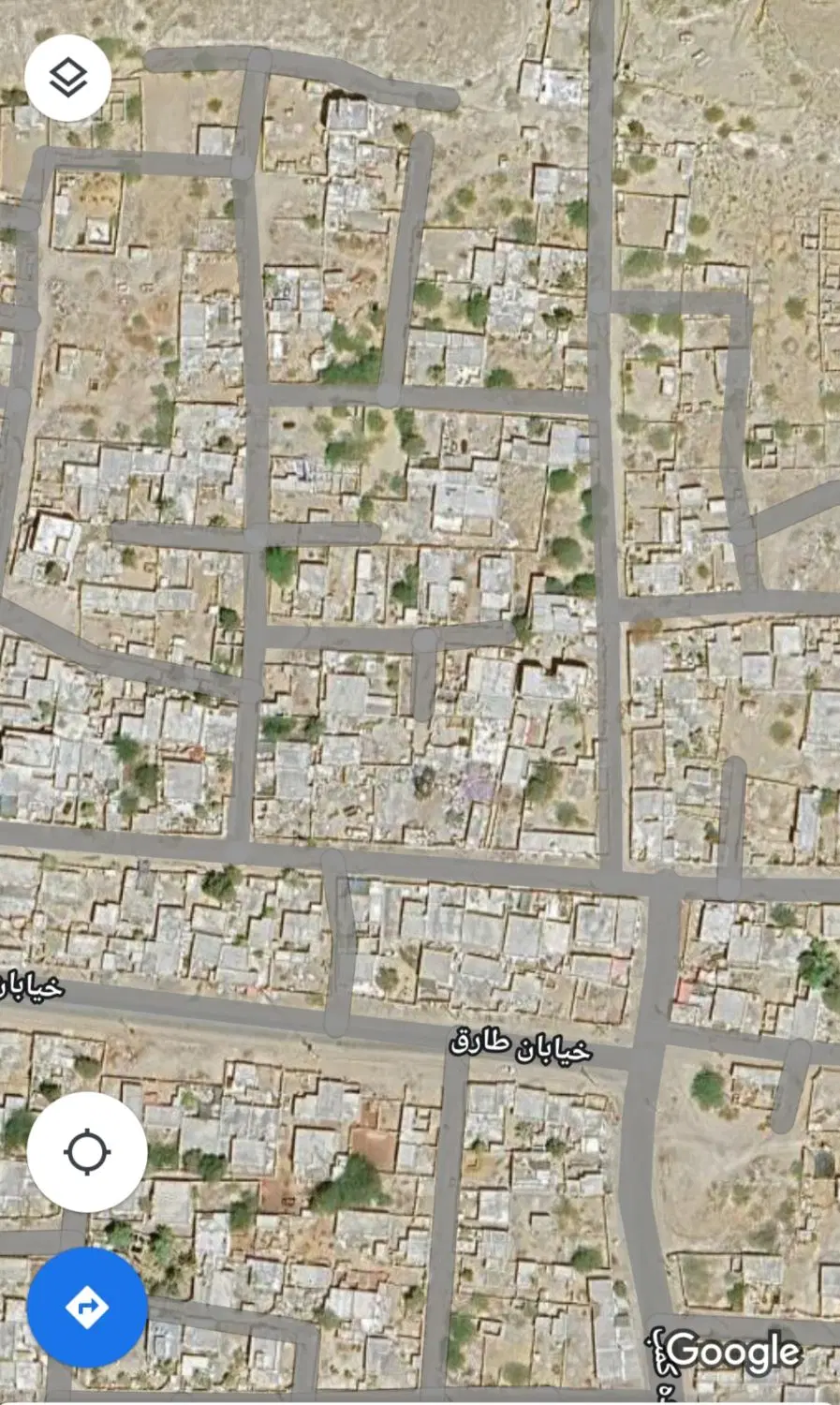 یه زمین در کمب للو