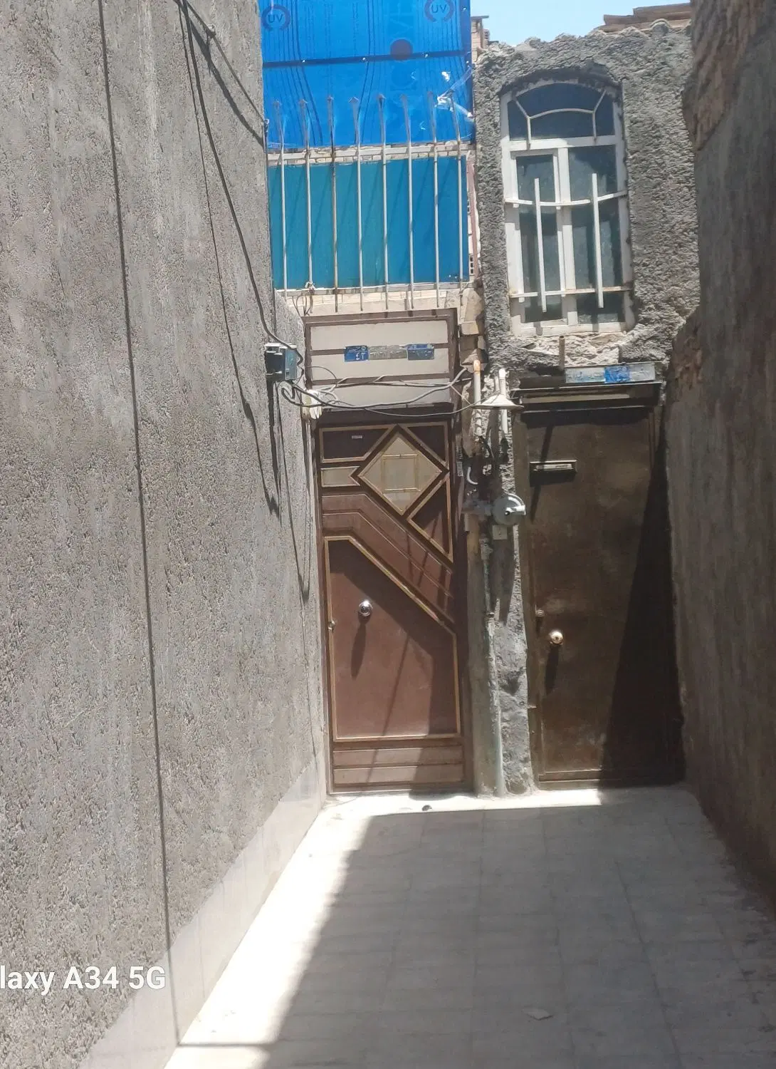خانه پشت قواره