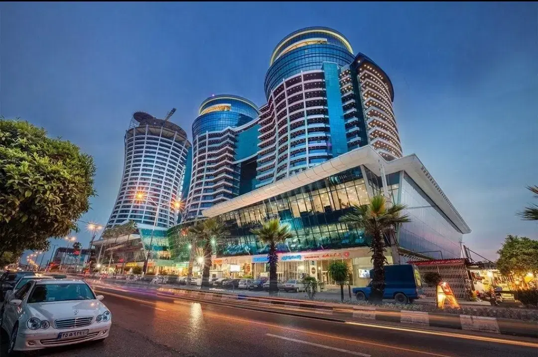 فروش آپارتمان ۹۵ متری برج عظیم زاده متل قو