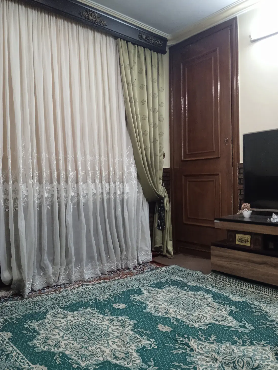 یک واحد آپارتمان صد و هفت متری محله حاجی