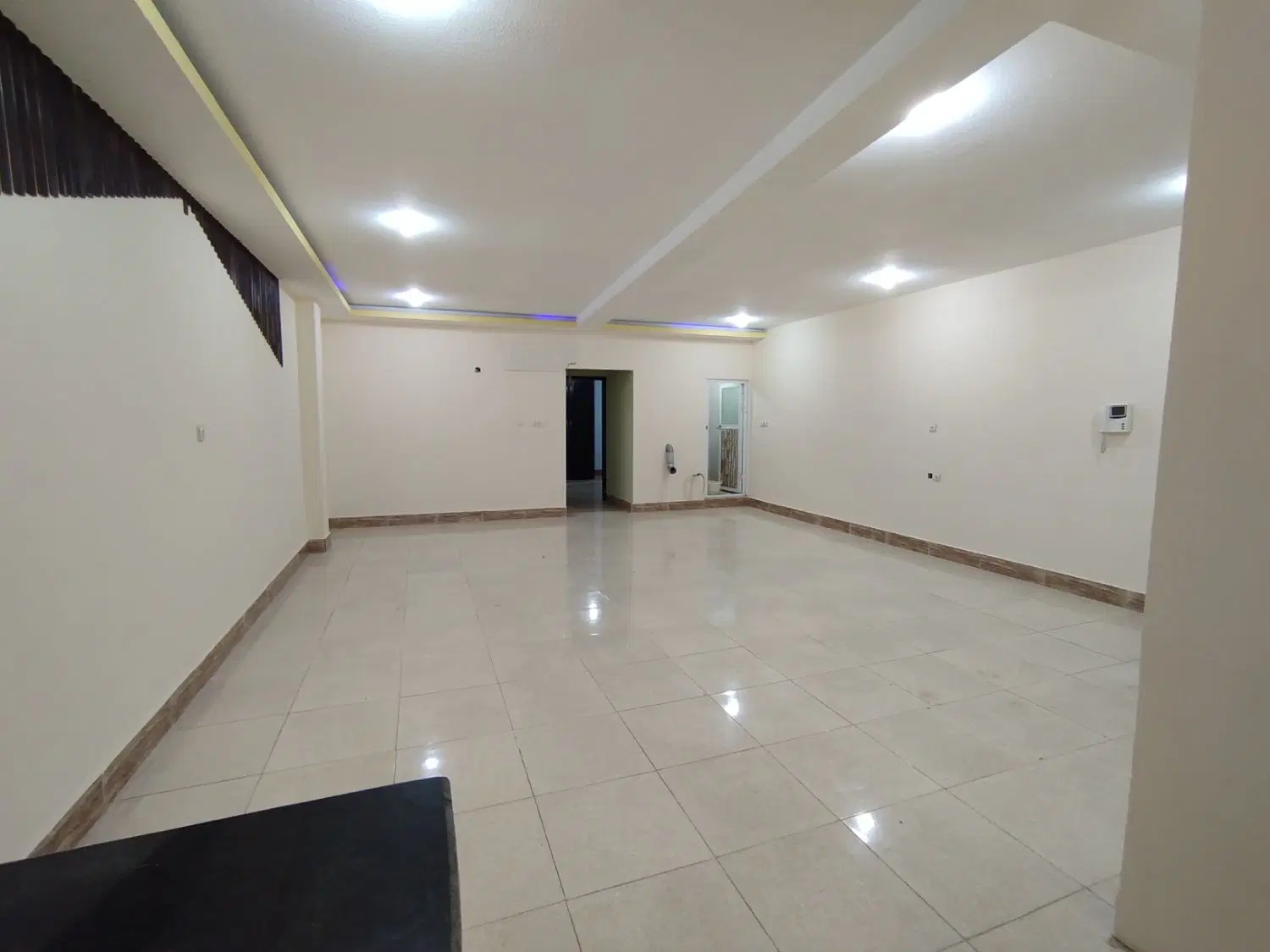 آپارتمان دو خواب مستر دار