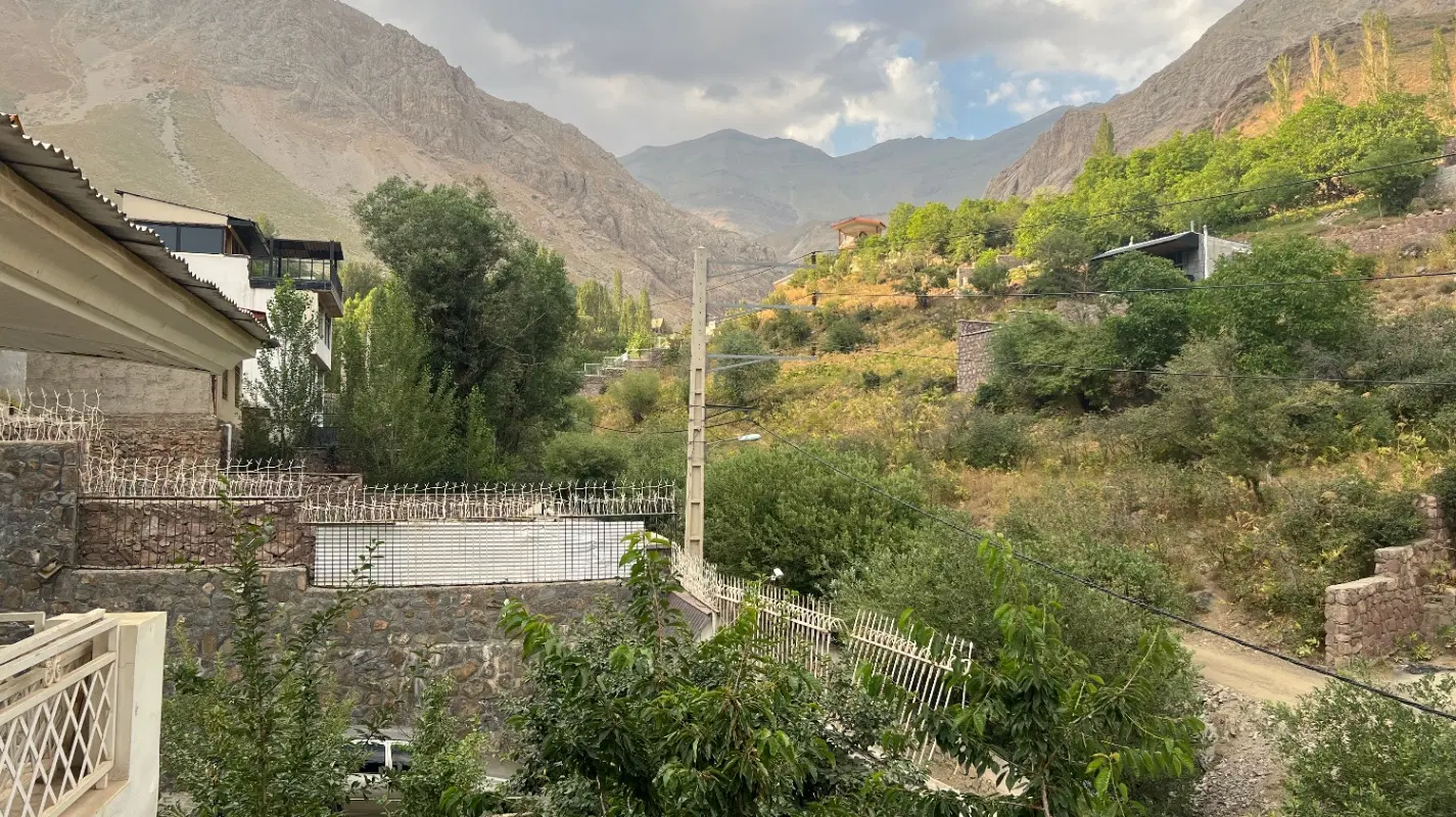۳۵۰ متر دو طبقه منظره بوم نقاشی نزدیک تهران