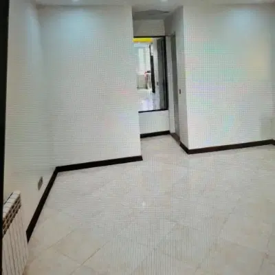 ۹۰ متر پارکینگ آسانسورط دوم تمیز ۱۵۰۰پیش ۲۰ اجاره