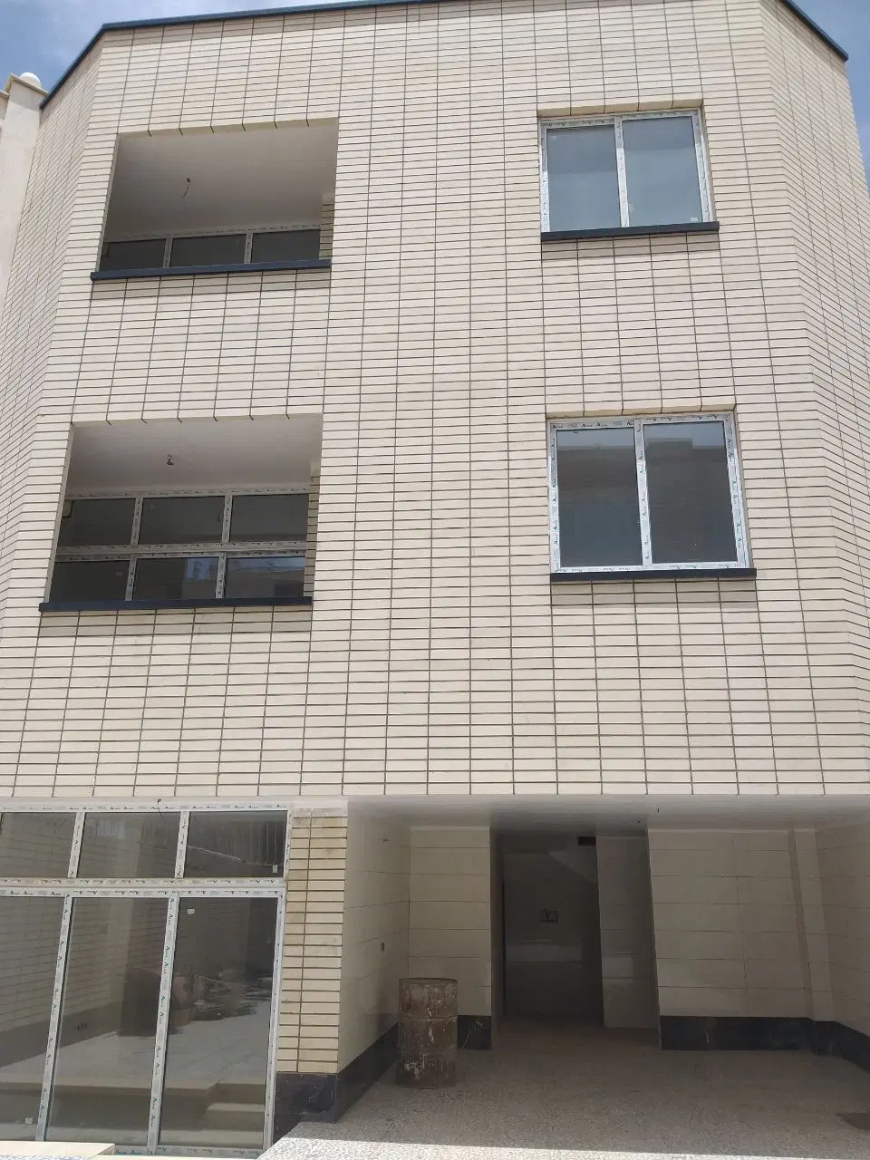ساختمان ۳ واحدی شهرک سیمرغ