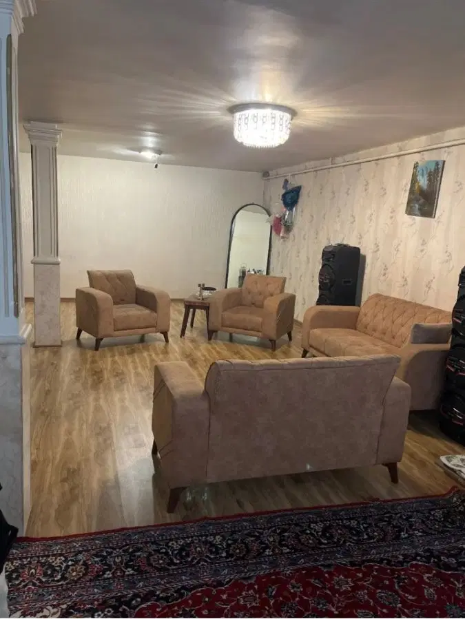 همخانه