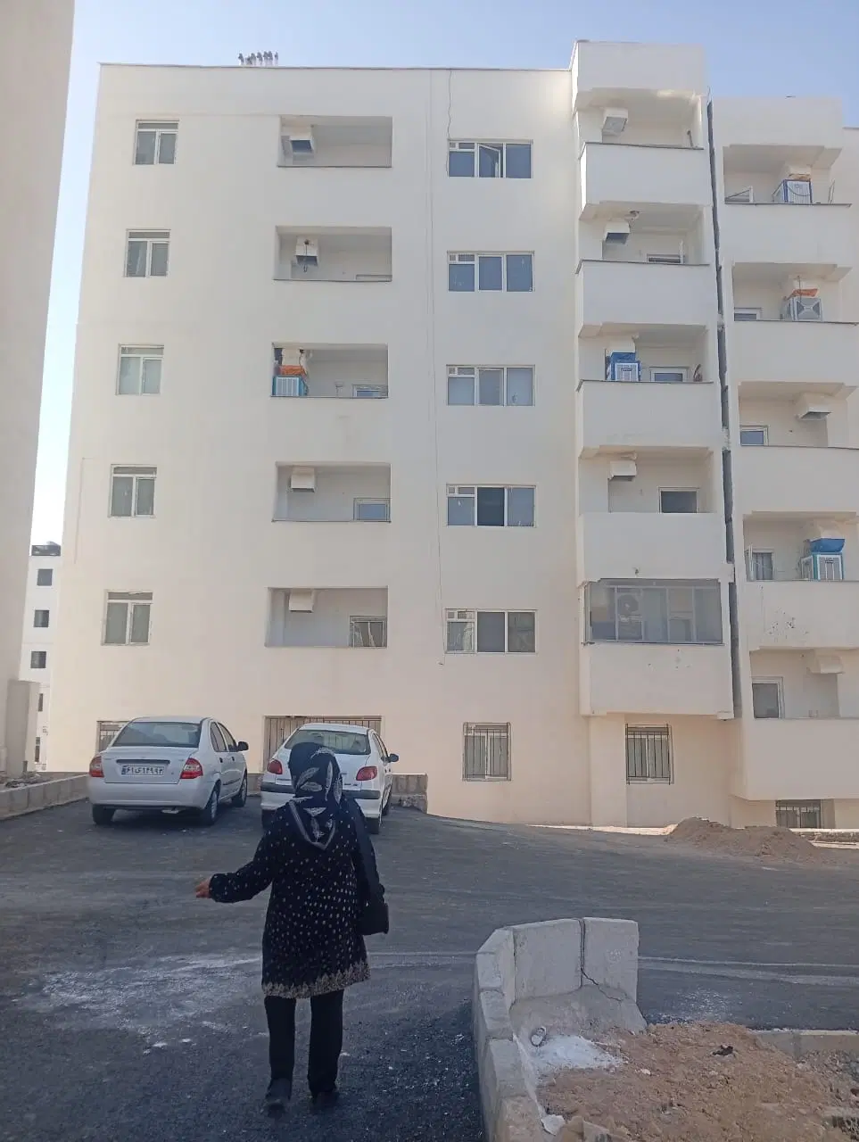 آپارتمان مسکن مهر صدرا